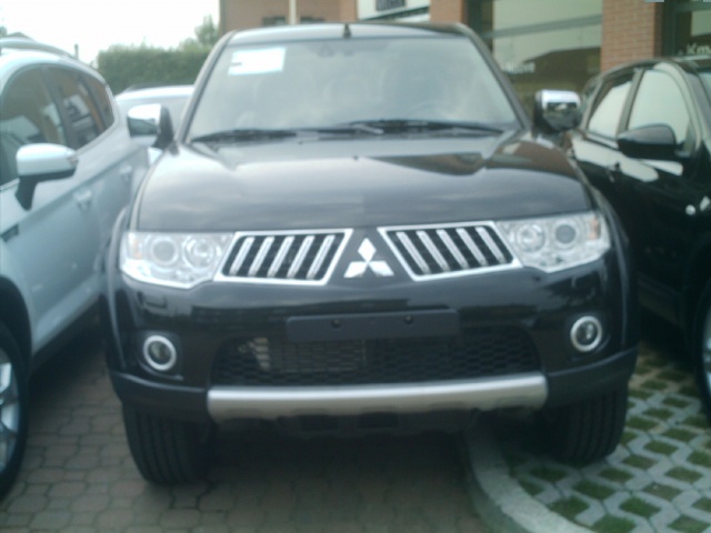 PRONTA CONSEGNA DISPONIBILE SUBITO MITSUBISHI L200  2.5 136 cv DOUBLE CAB AUTOCARRO